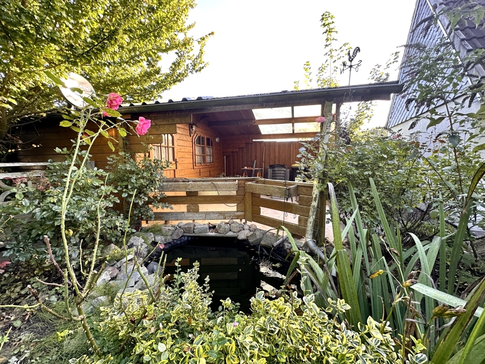 Gartenteich und Plfanzenparadies