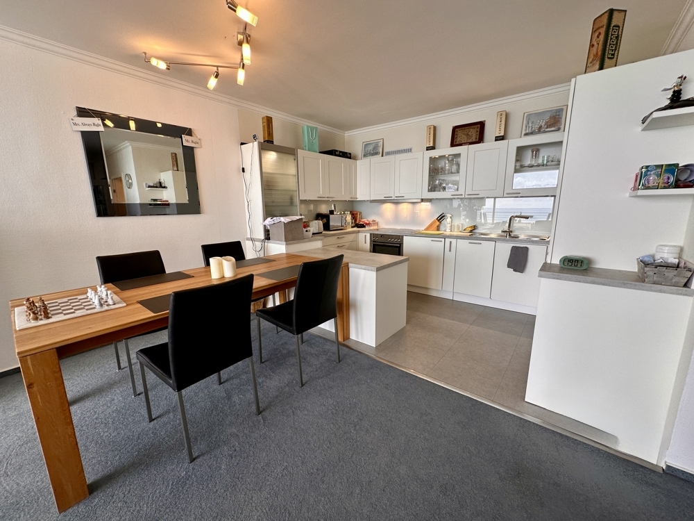 Küche und Essbereich