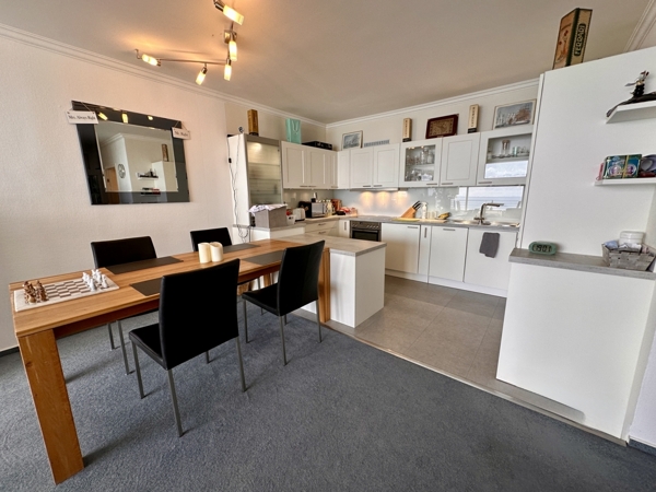 Küche und Essbereich