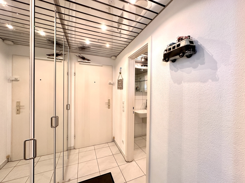 Wohnungsflur mit Einbauschrank