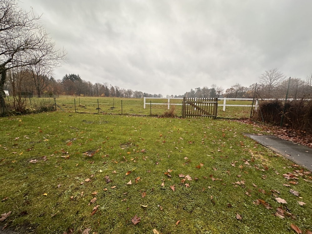 Grundstück hinter dem Haus