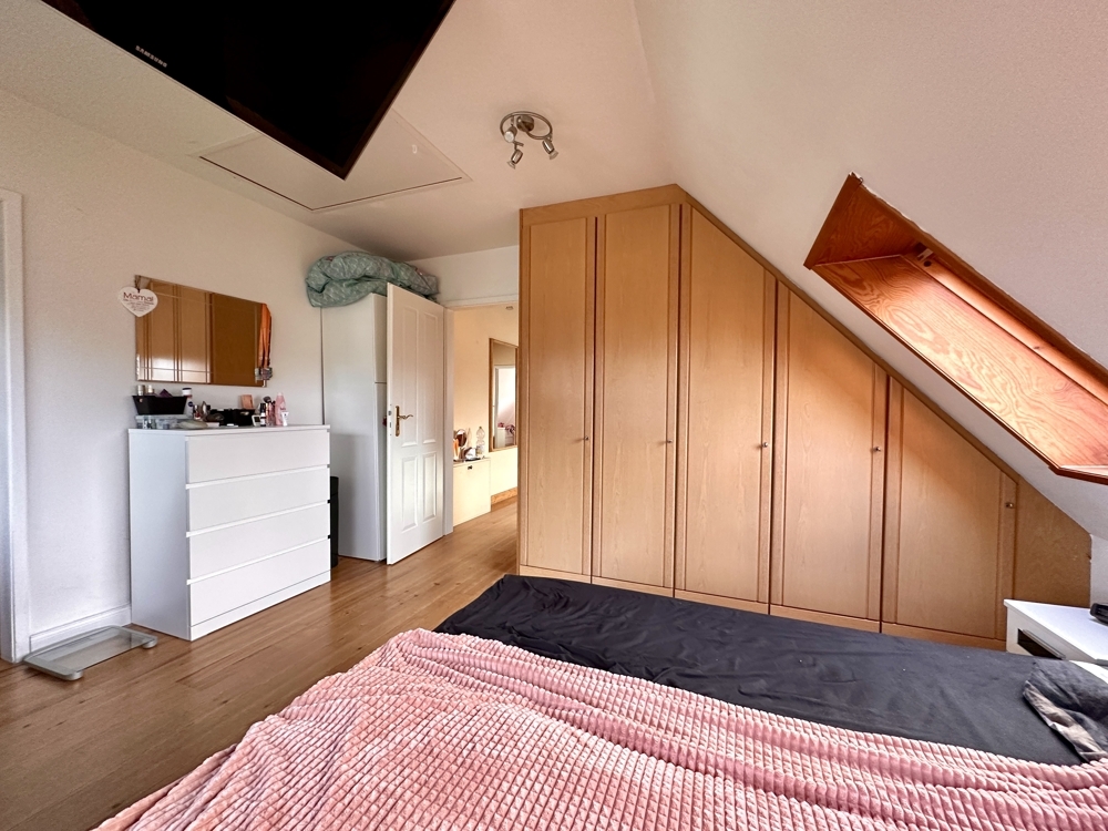 Schlafzimmer 3 mit Einbauschrank