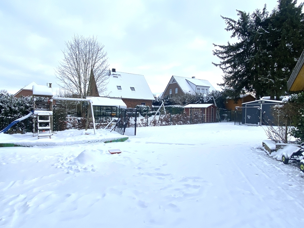 Grundstück vor dem Haus 2