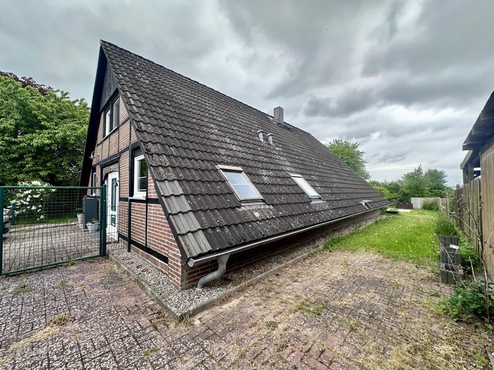 Seiten / Frontansicht des Hauses