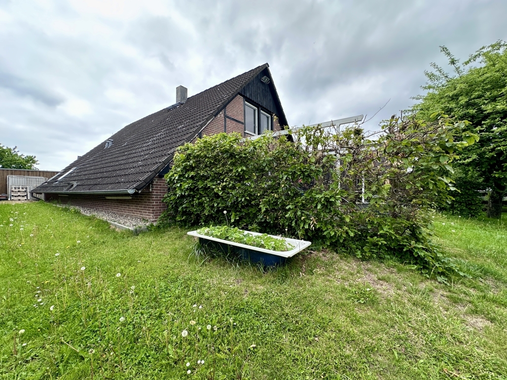 Südseite des Hauses. PV gefällig?