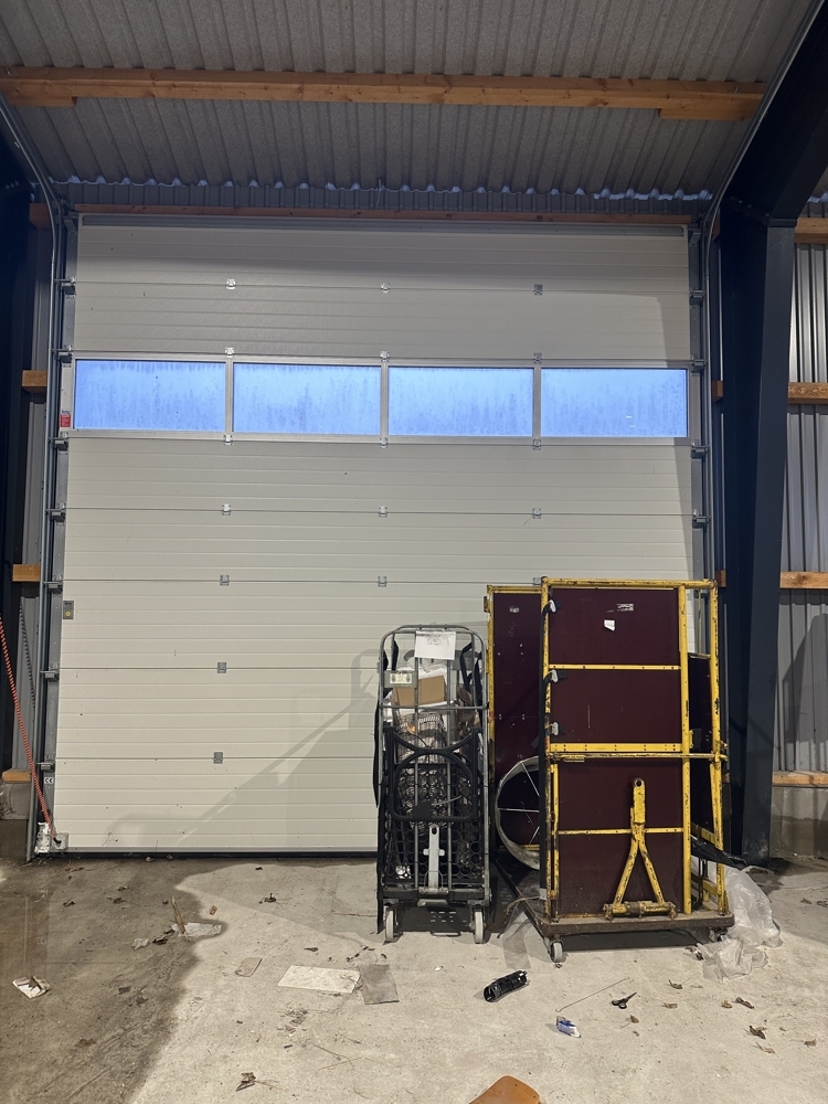 Elektrisches Rolltor