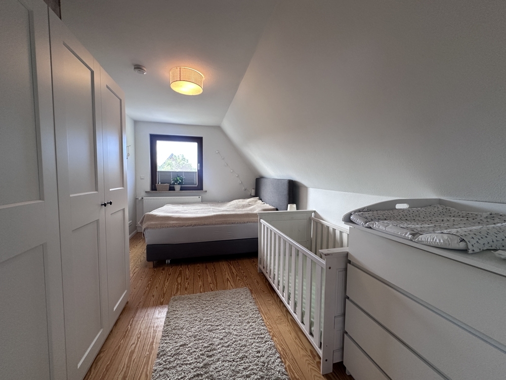 Schlafzimmer 1 im DG