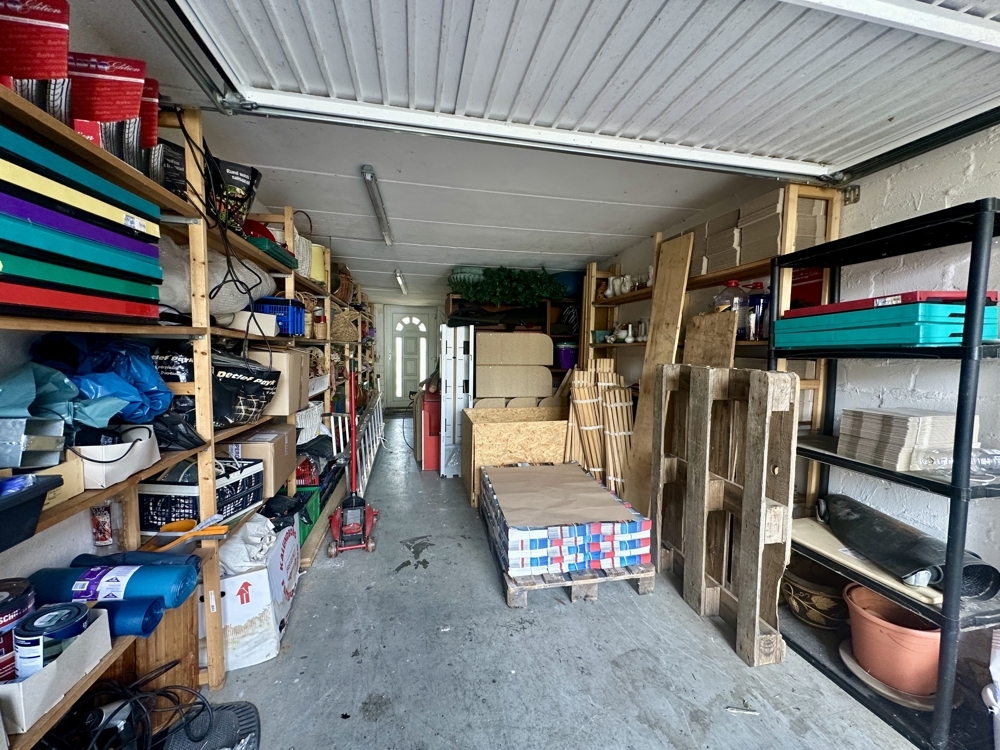A : Garage