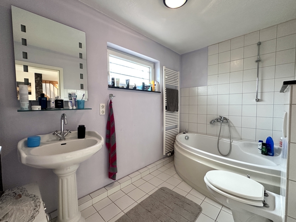 Wannenbad im EG