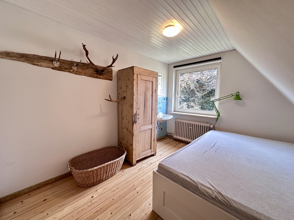 Schlafzimmer 1