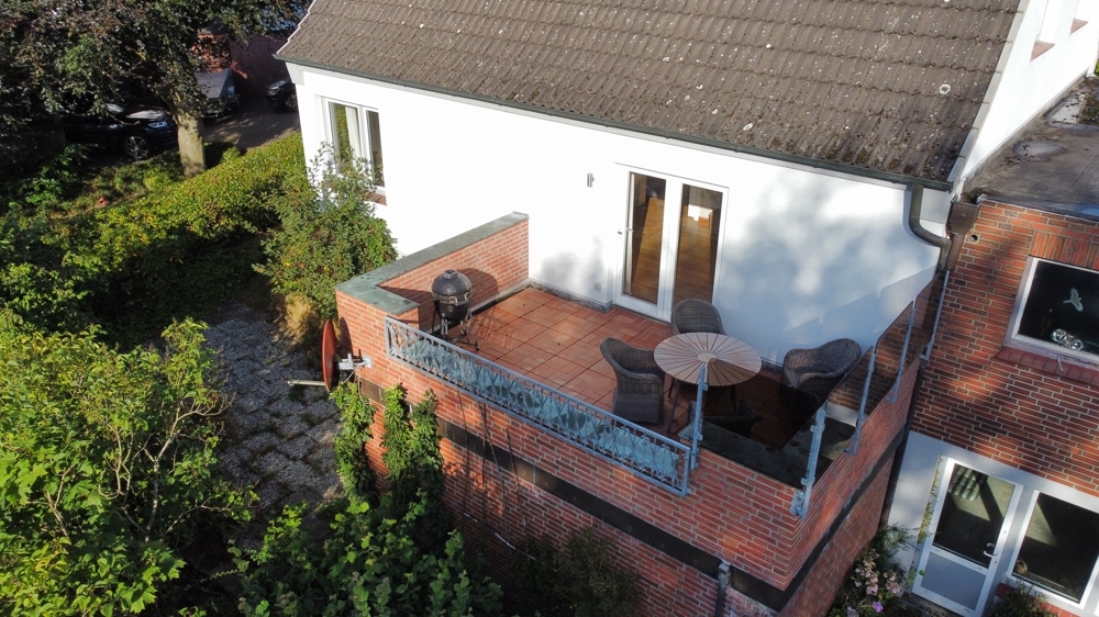 2045 Aussicht auf den Balkon