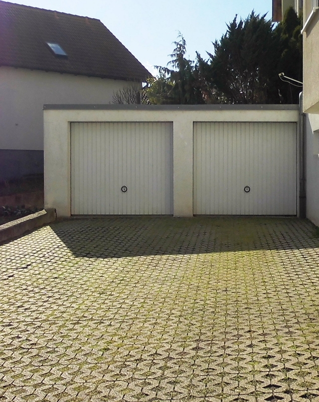 rechte Garage