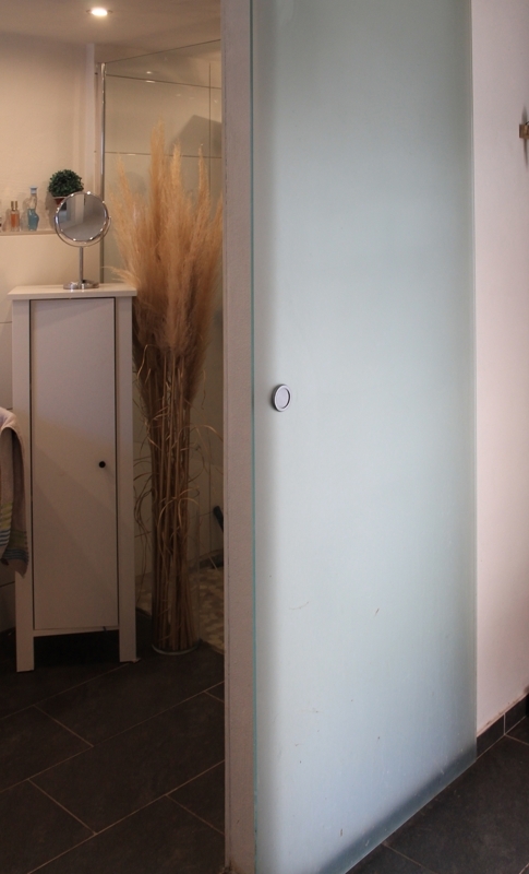 Blick ins Badezimmer