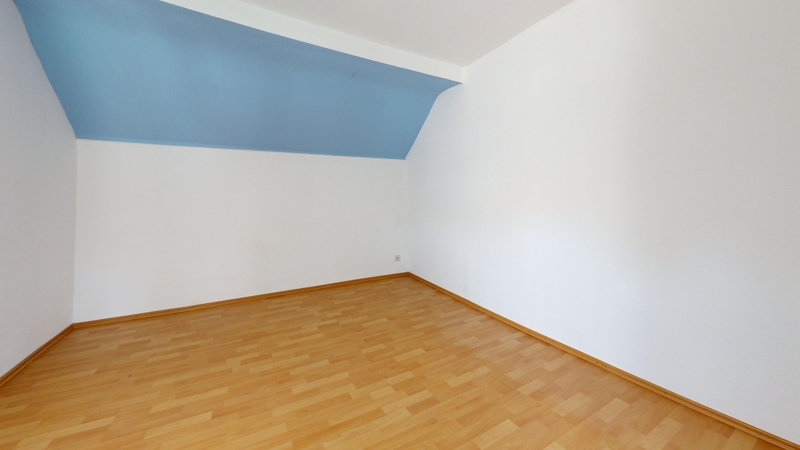 bereits renoviertes Zimmer