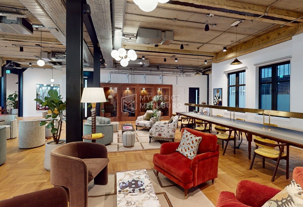 Lounge II