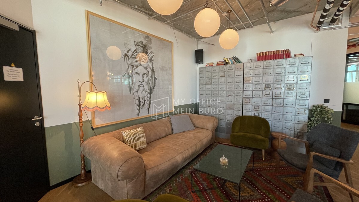 Lounge 4