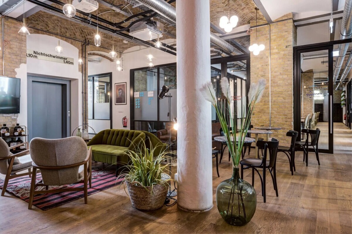 Lounge im Industrie-Stil