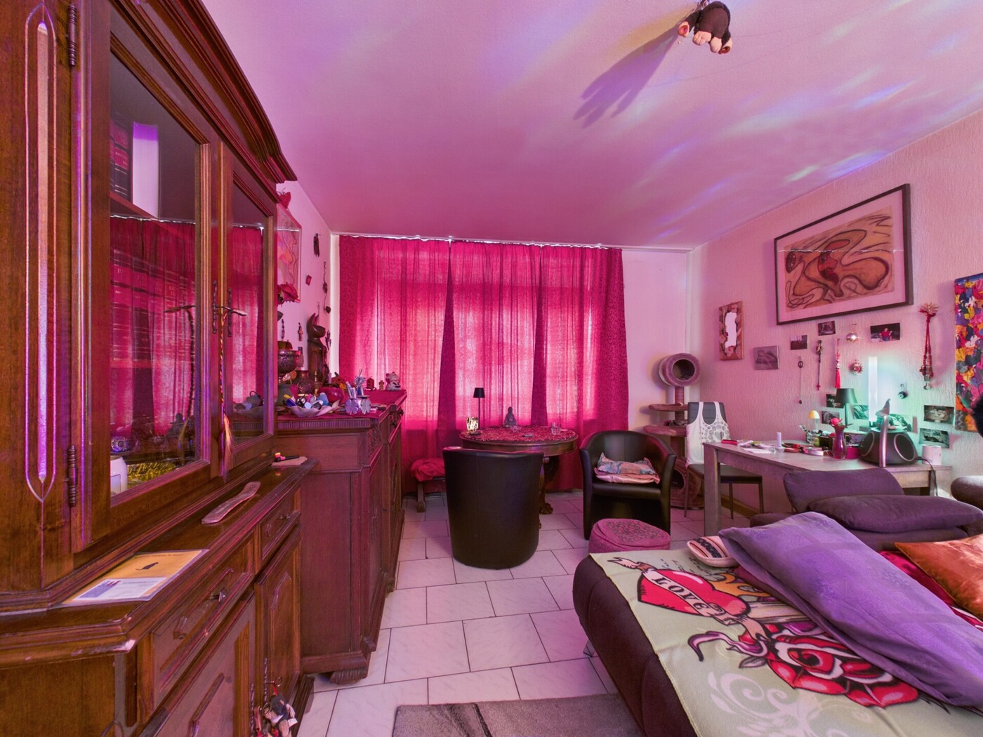 Schlafzimmer 1.jpg