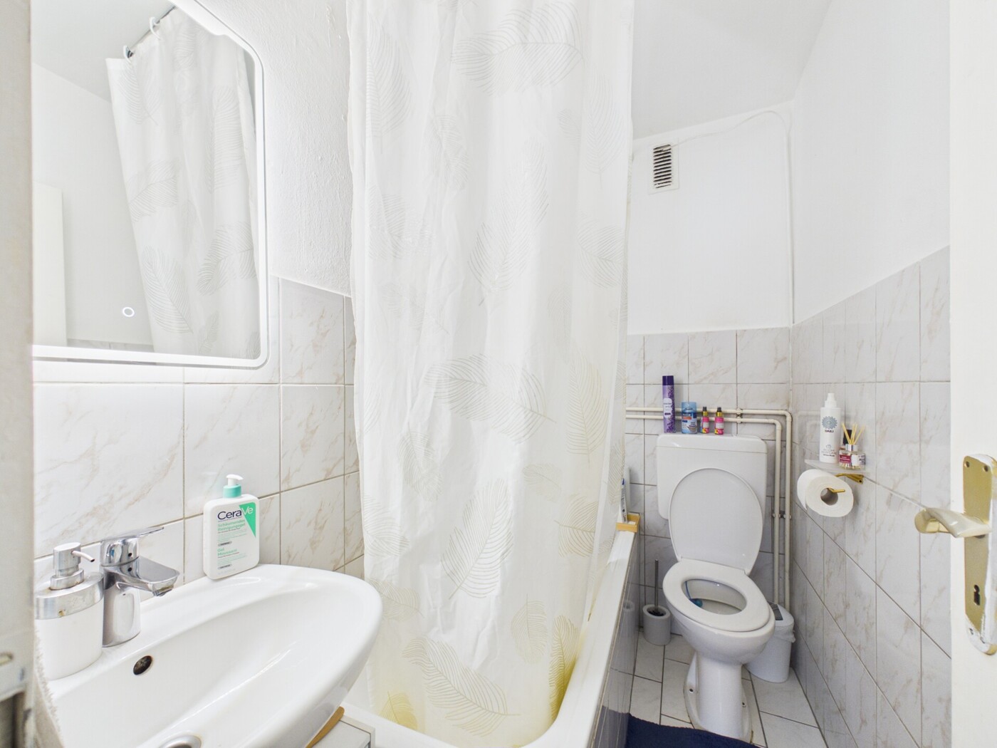 Badezimmer 4.jpg