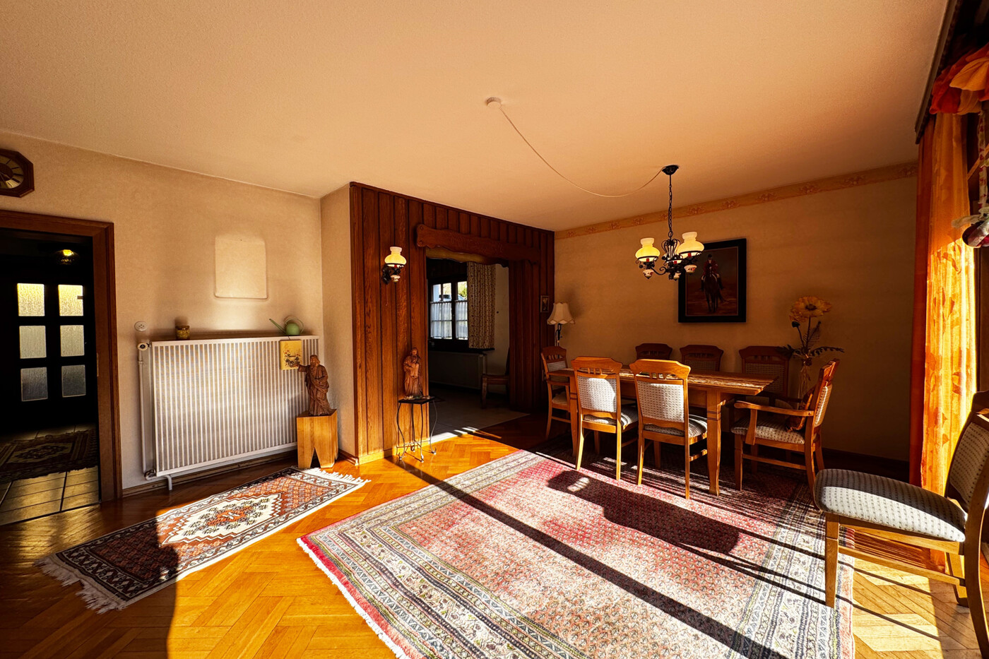 Wohn- und Esszimmer