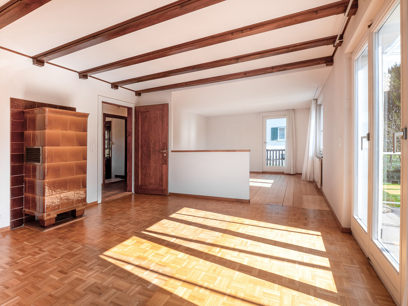 02_271_Wohnzimmer-Ofen_Haus_Maennedorf