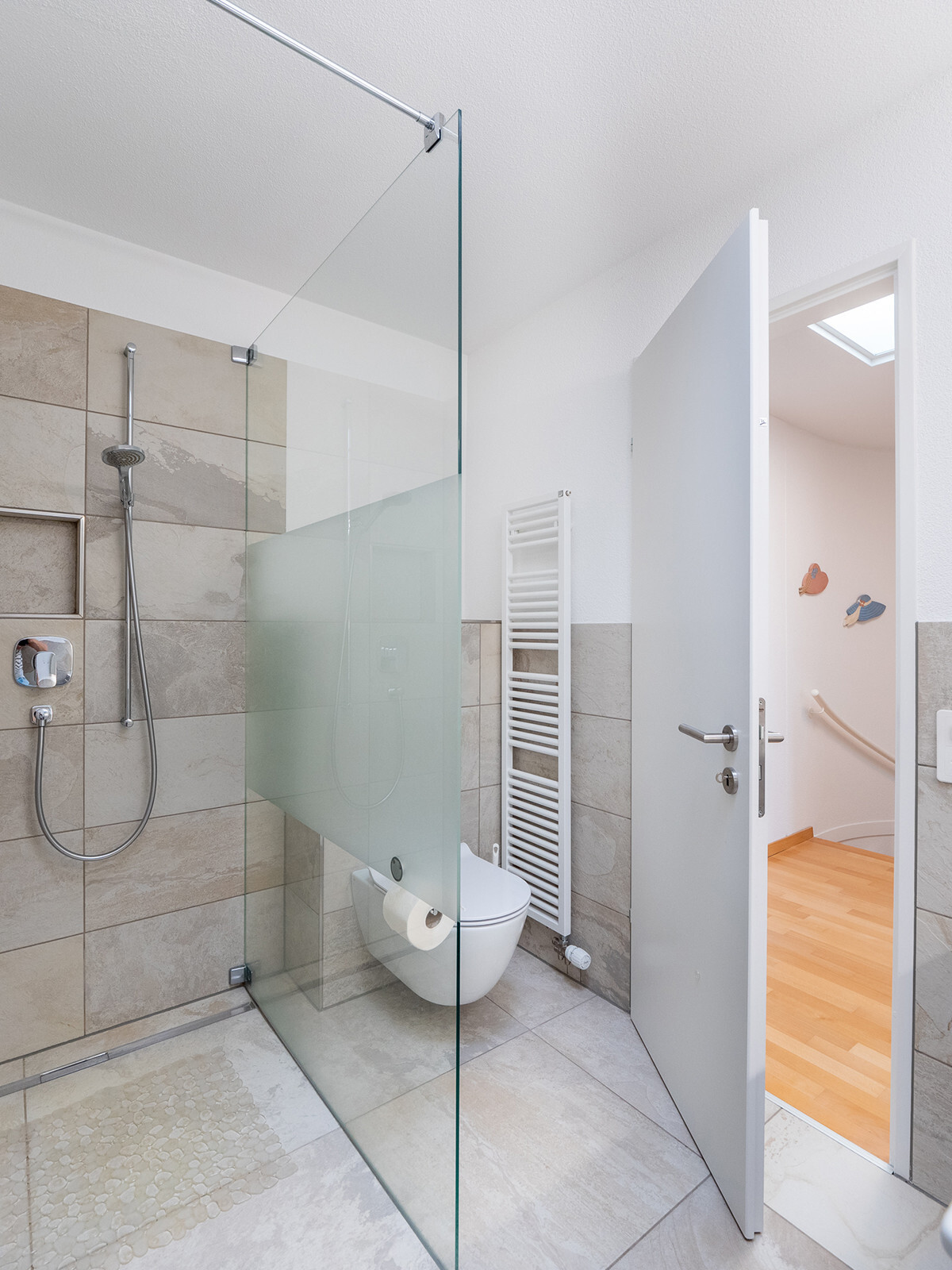 16.725_Badezimmer2_Reihenhaus_Bonstetten_.10.2022