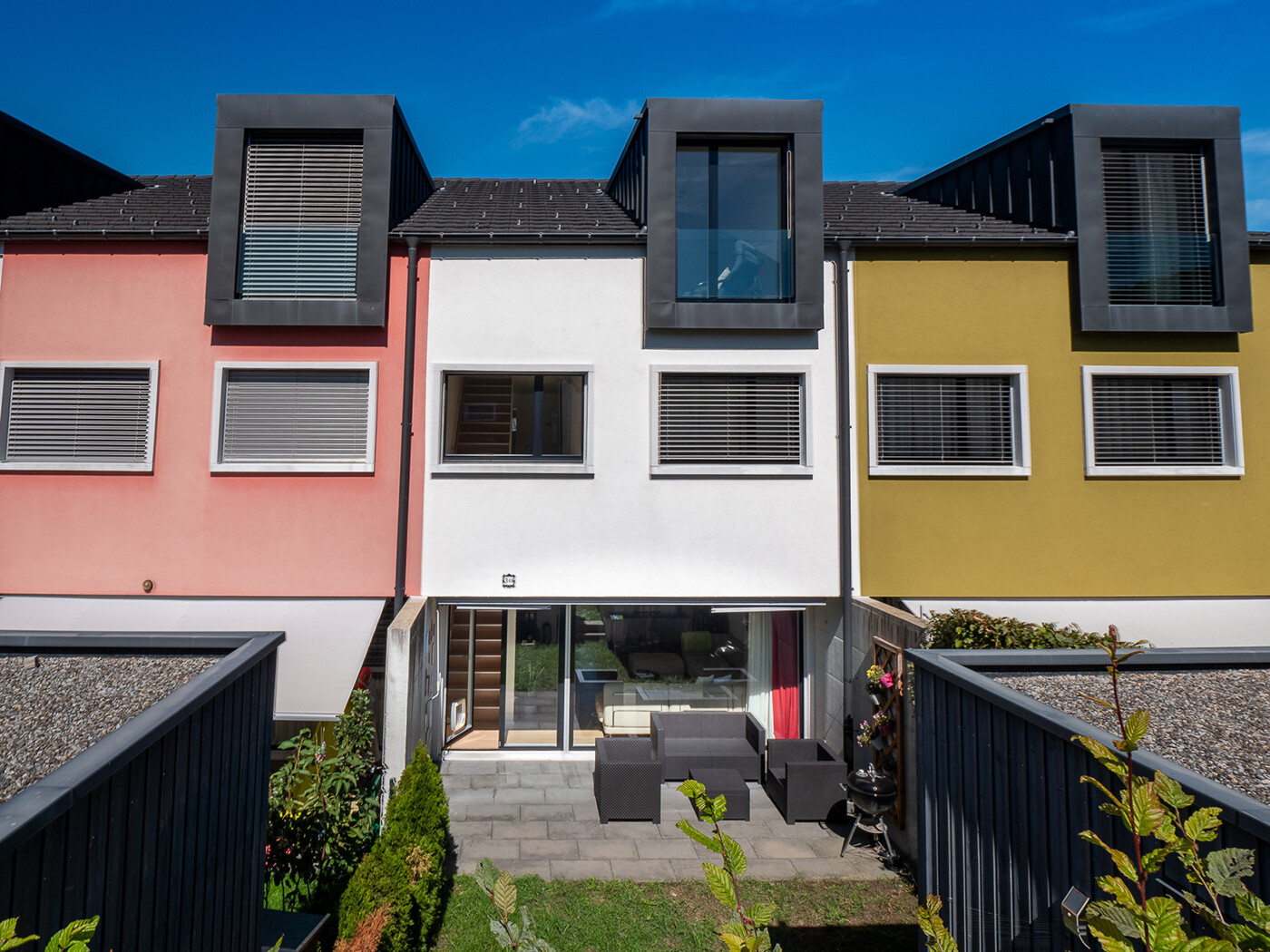 13_872_Aussenansicht_Reihenhaus_Huettikon (1 von 1) Kopie