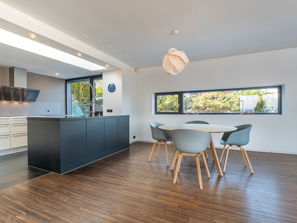 06_234_Haus_Langnau_Wohnzimmer_Essbereich Kopie