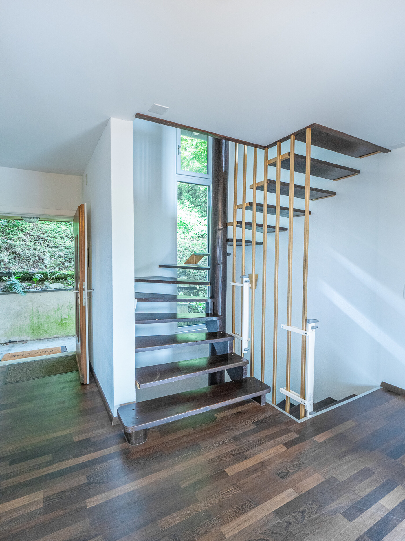 03_364_Eingangsbereich_Treppe_Haus-Rudolfstetten