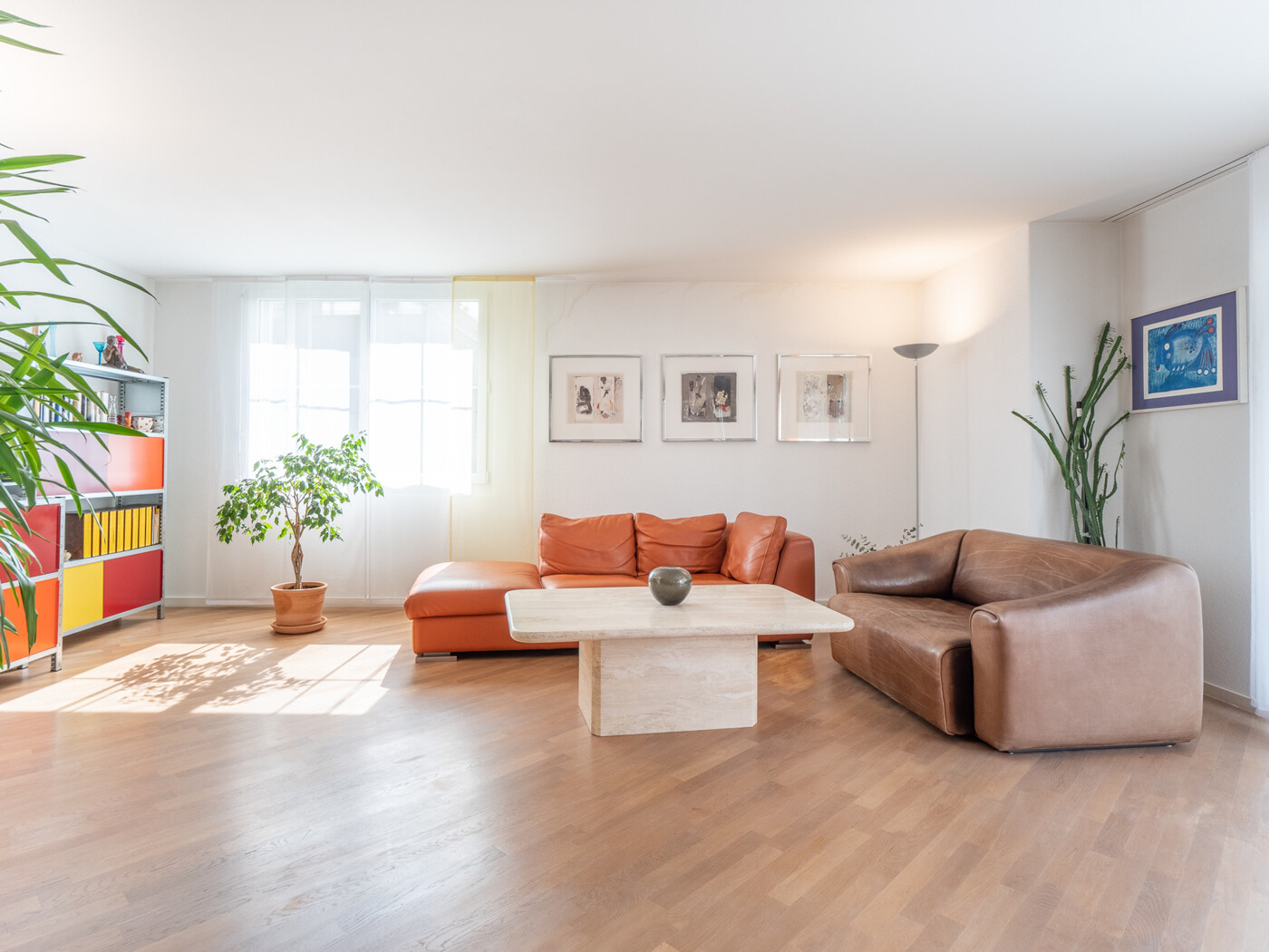 04_275_Wohnbereich-frontal_4.5-whg-wettswil