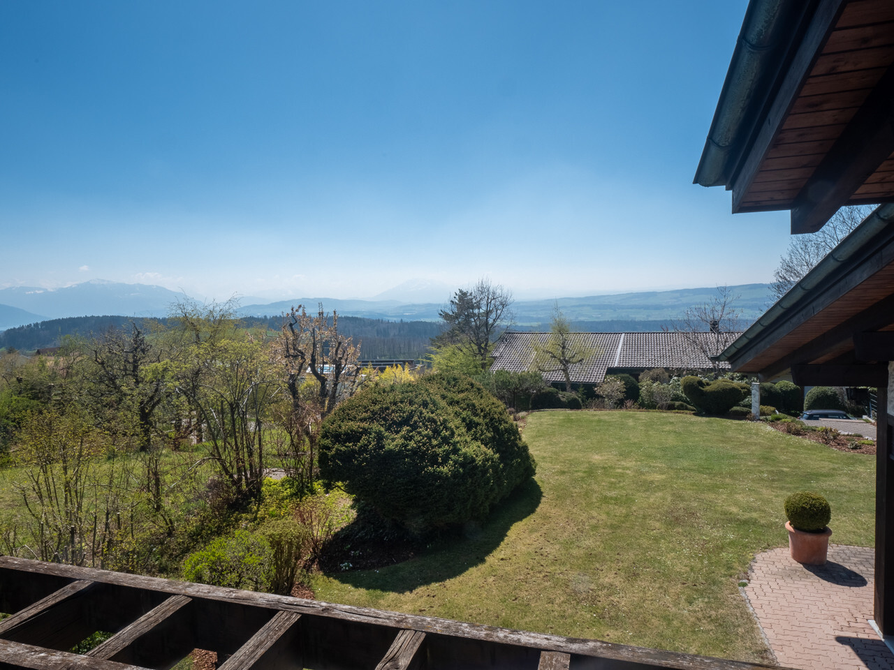 13_398_Aussicht Garten_Haus_Aeugst