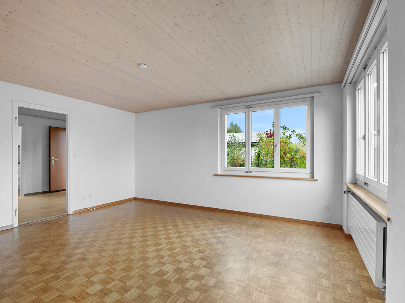 10.736 Haus Hirsächerstrasse 5_Wettswil_06.10.2024_NSH