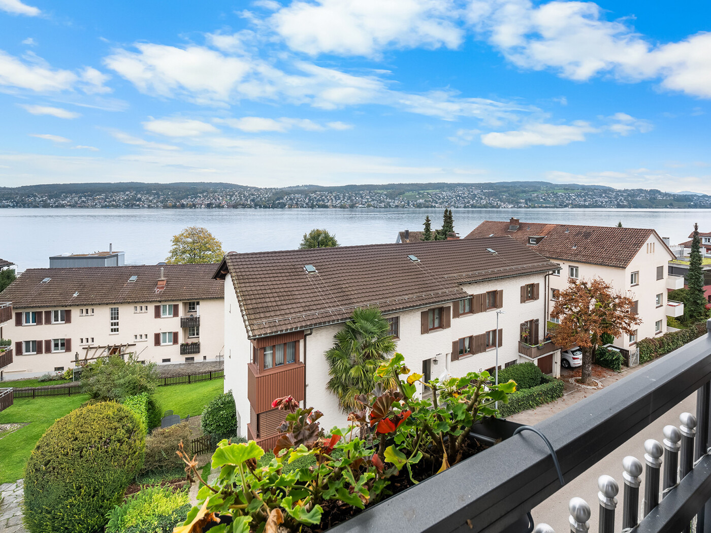 13.043 Mehrfamilien-Haus Rüschlikon 10.2024_NSH