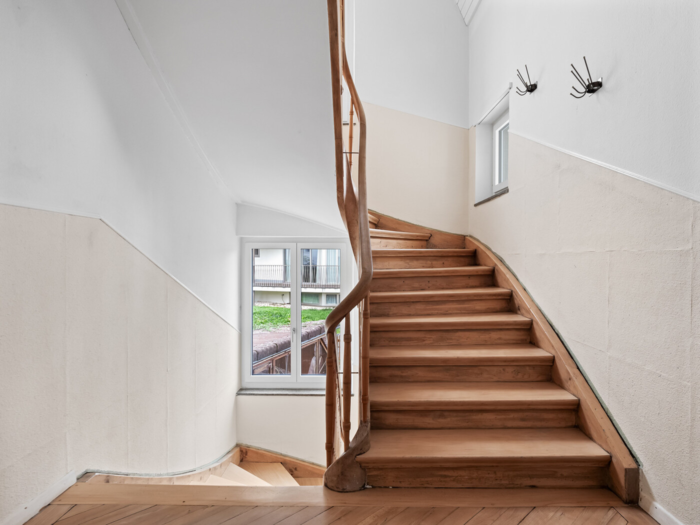 25.151 BONUS Mehrfamilien-Haus Rüschlikon 10.2024_NSH