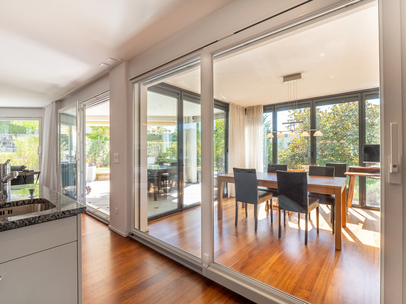 08. 959_Wintergarten_Kueche_Wohnung_Stallikon_21.09.2022 (1 von 1)