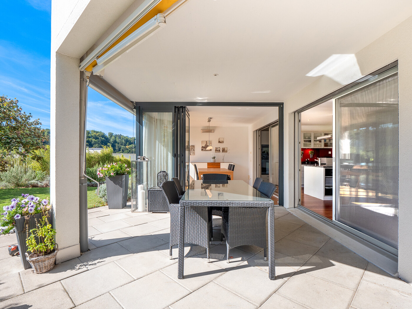 18. 989_Sitzplatz_Wohnung_Stallikon_21.09.2022 (1 von 1)