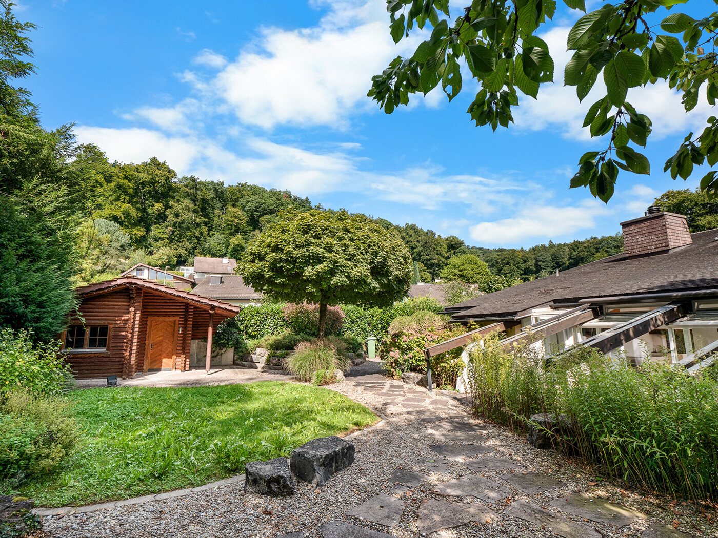 07.874_Haus Oetwil 09.2025_NSH