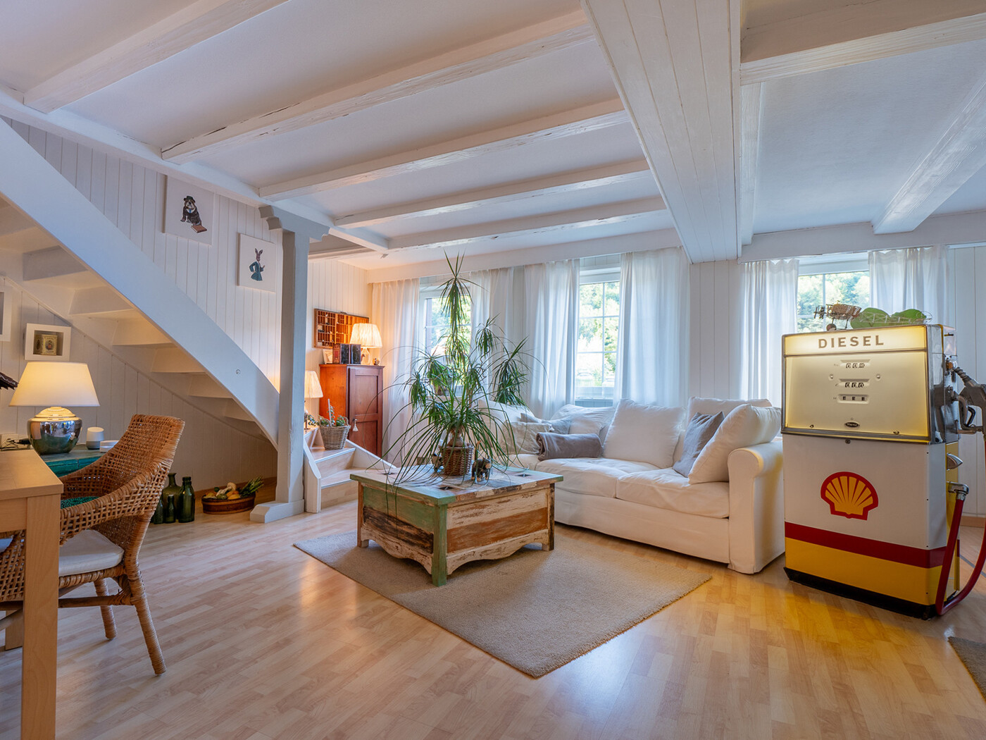 17.391_Esszimmer_Haus-Rückseite_Landikon_18.07.2024_NSH