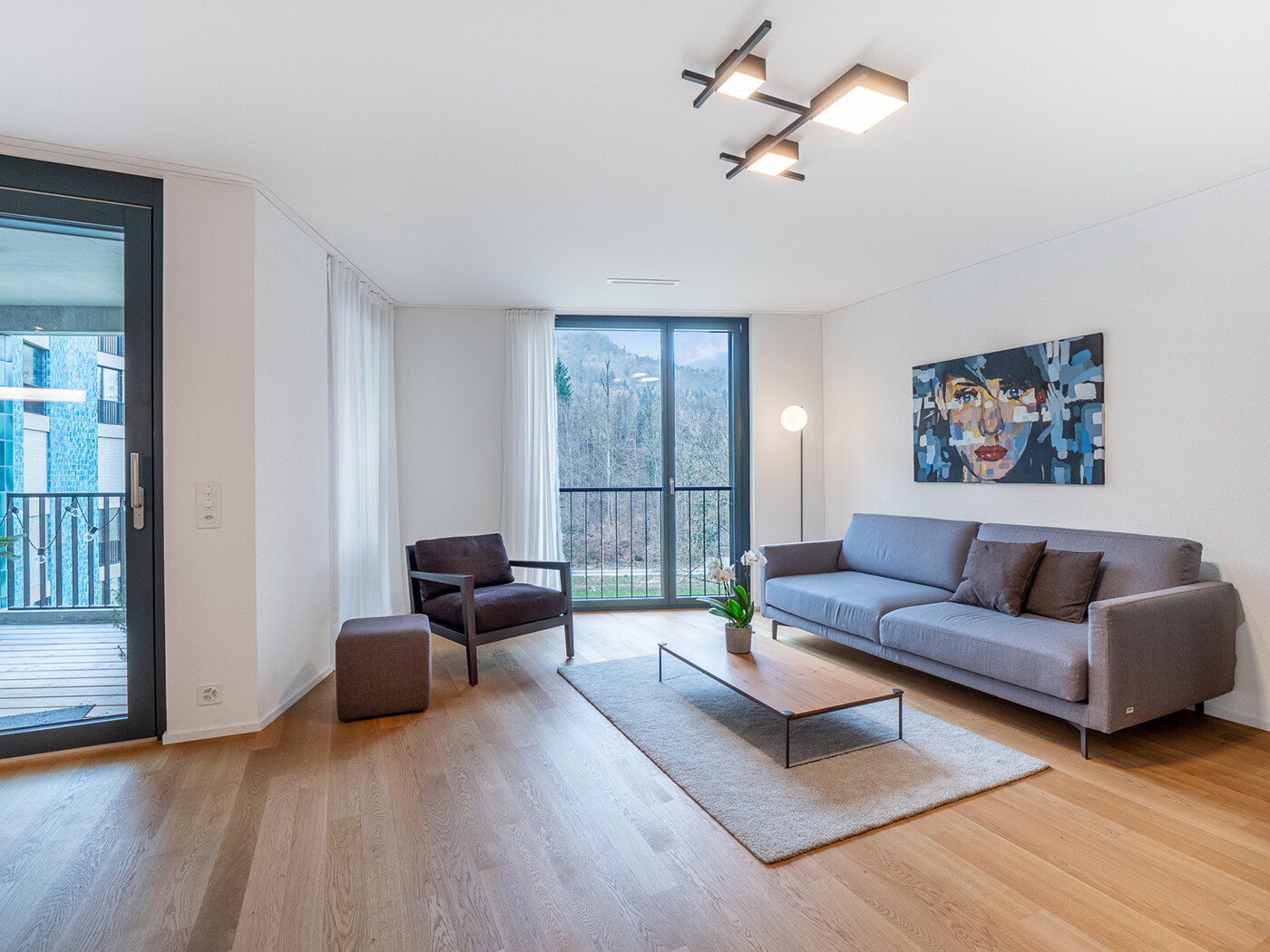13. 482_Sofa-Aussicht_Wohnung_Haspelstrasse_Zürich_NSH