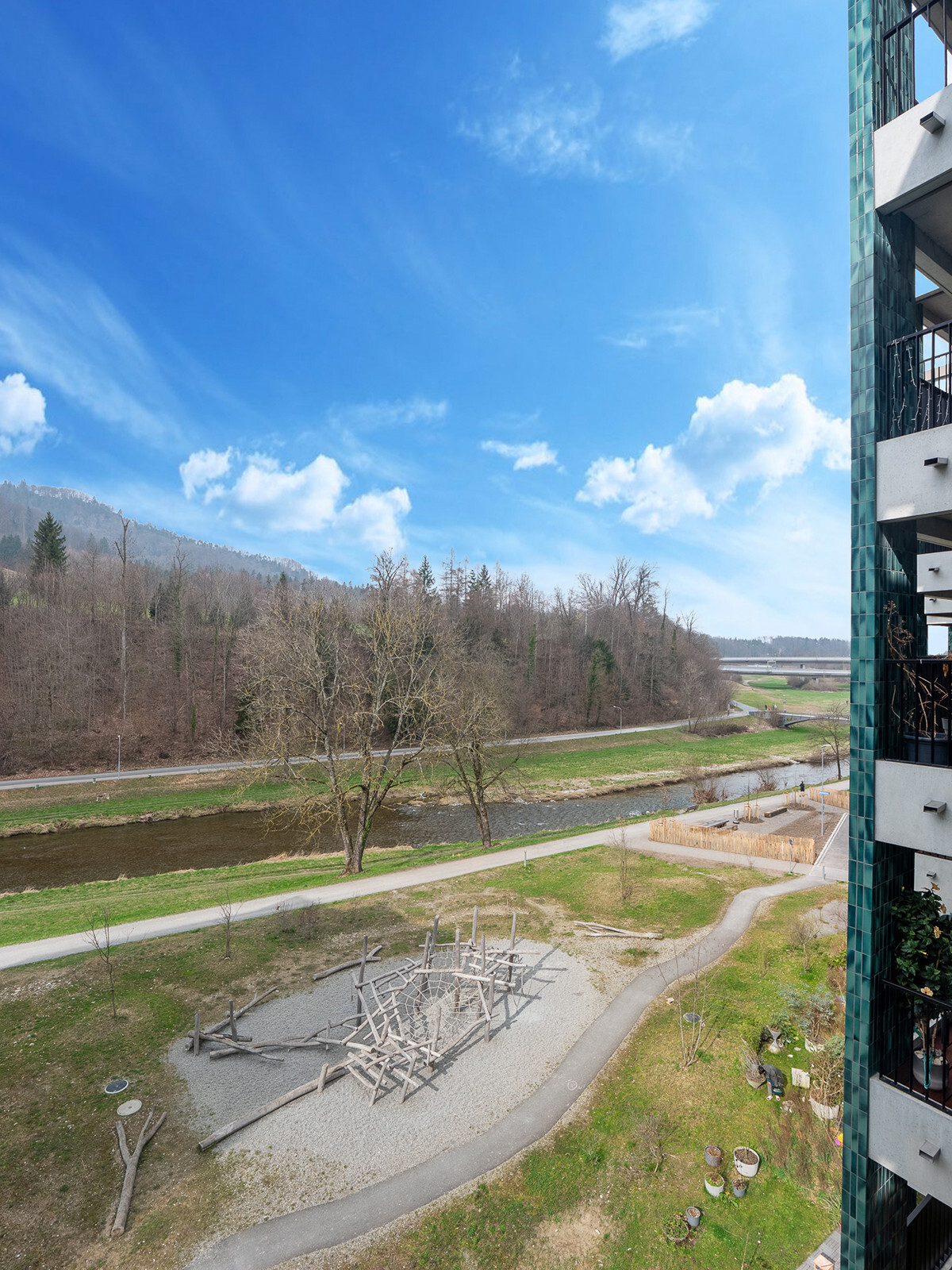 16. 524_Aussicht_Wohnzimmer_Wohnung_Haspelstrasse_Zürich_NSH