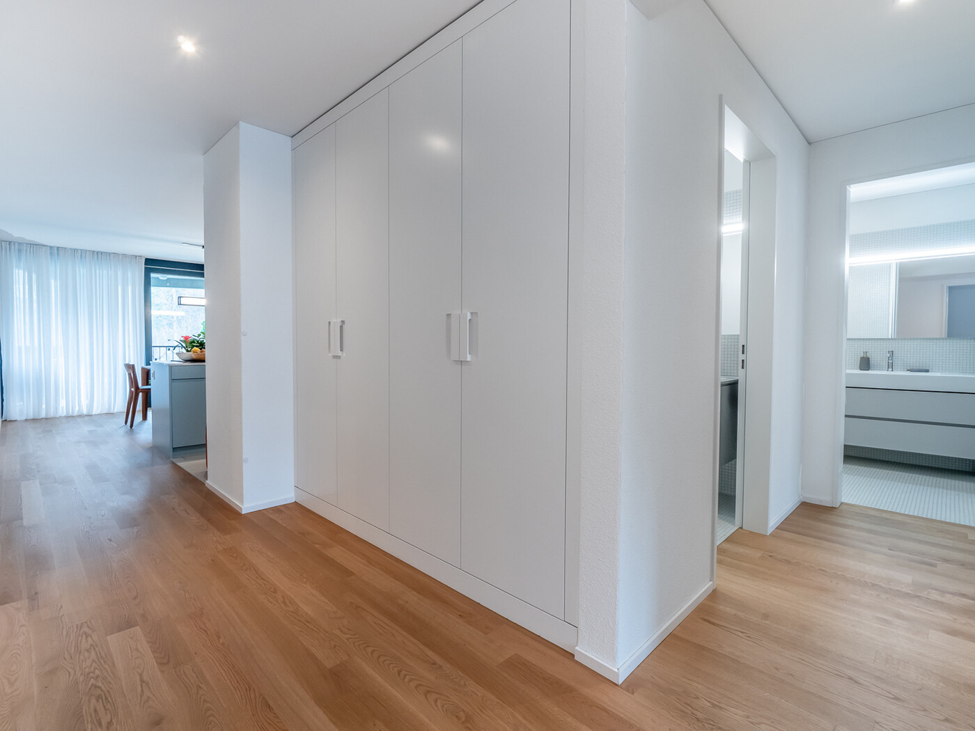 08. 422_Eingang-Ecke_Wohnung_Haspelstrasse_Zürich_NSH