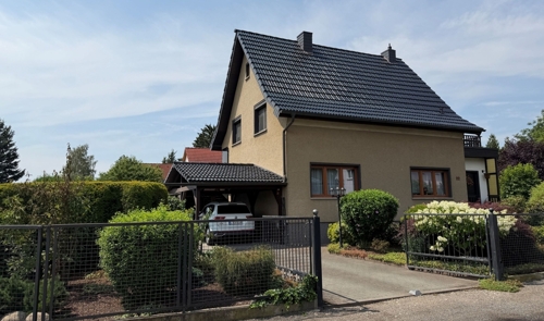 Straßenfront