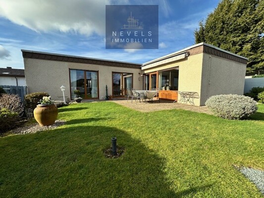 Rückseite Bungalow (1)