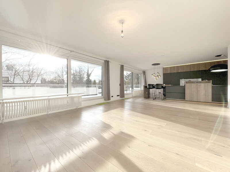 Lichtdurchfluteter Wohnbereich