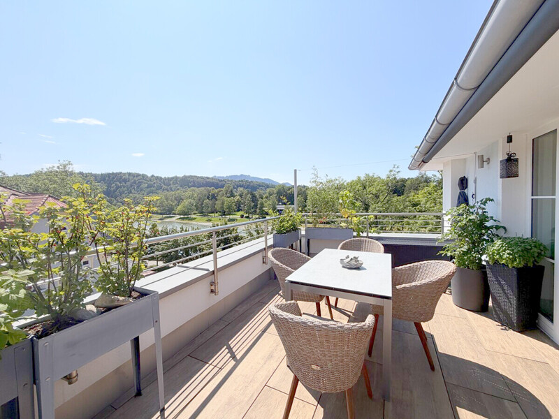 Blick von der Süd-Dachterrasse über die Isar