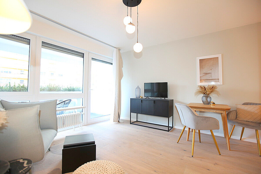 Großer heller Wohnraum