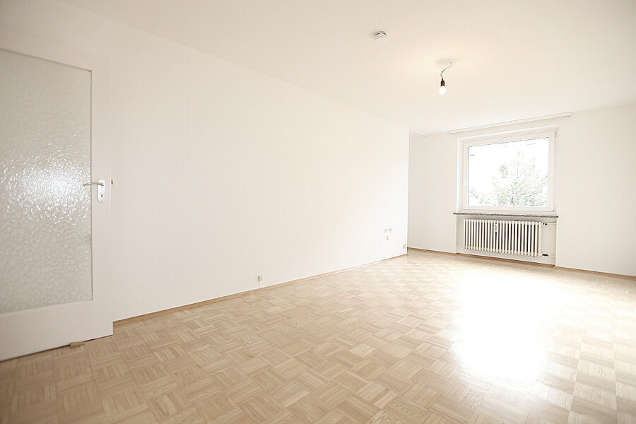 Großer heller Wohnraum