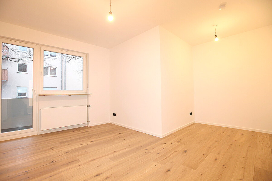 Großer heller Wohnraum