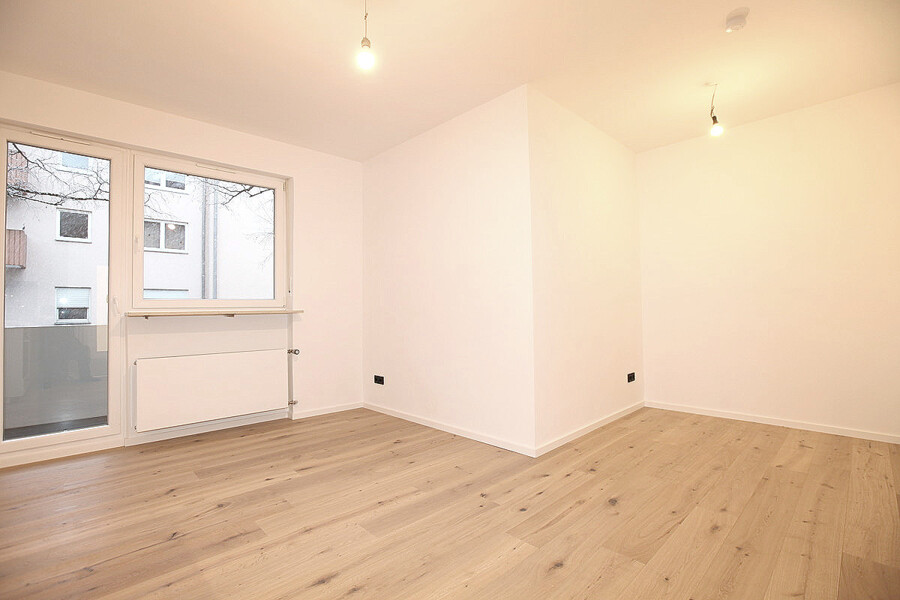 Großer heller Wohnraum