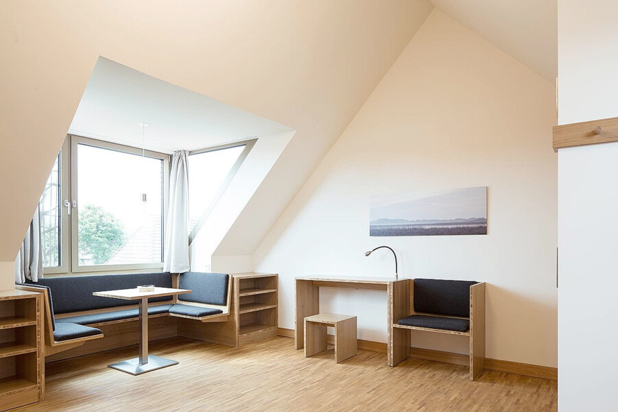 Geräumiges helles Wohnzimmer